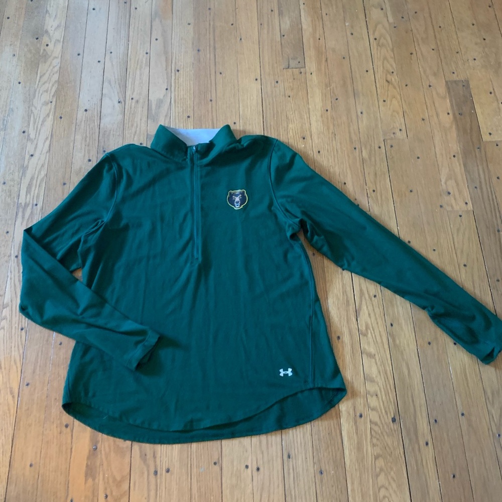 Like new UA green Baylor quarter zip top